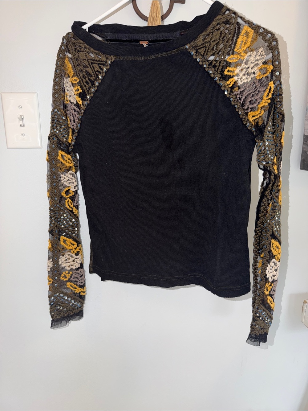⭐️Free People Rendezvous Embroidered Ribbed Tee⭐️ - Picture 4 of 8